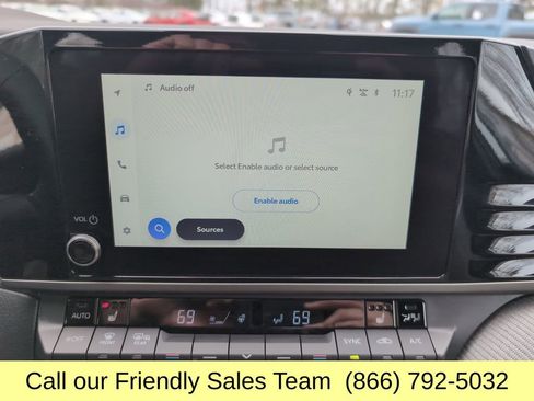 Certified 2025 Toyota Camry SE w/ Convenience Package image 22