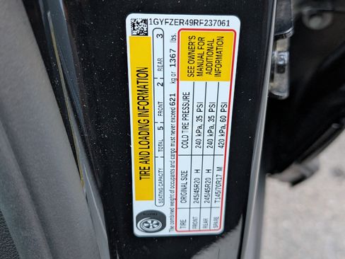 Used 2024 Cadillac XT4 Sport image 38