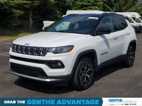 Used 2025 Jeep Compass Limited w/ Sun & Sound Group image 2