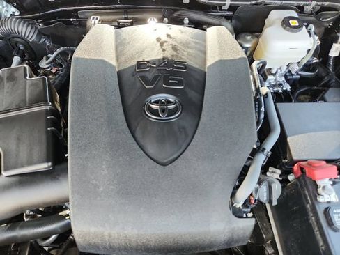Used 2023 Toyota Tacoma 4x4 Double Cab image 21
