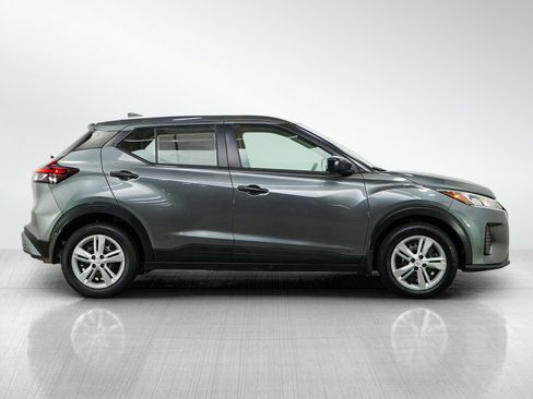 Used 2024 Nissan Kicks S FWD image 6