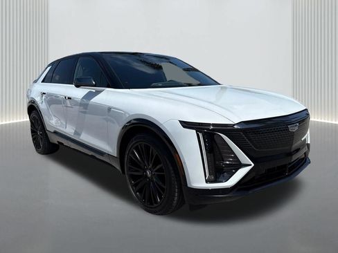 New 2026 Cadillac Lyriq Sport w/ LPO, ONYX Package RWD image 3