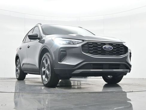 New 2026 Ford Escape ST-Line FWD image 36