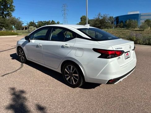 Used 2023 Nissan Versa SV FWD image 5