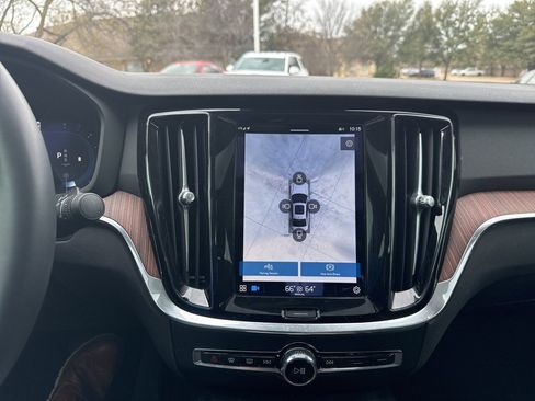 Used 2024 Volvo S60 B5 Plus image 24