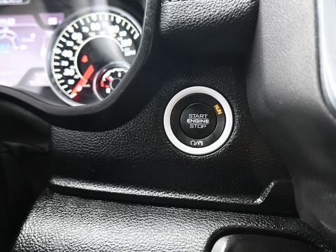 Used 2022 RAM 1500 Laramie AWD/4WD image 24