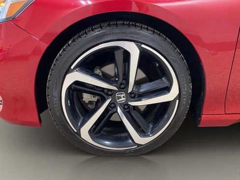 Used 2018 Honda Accord Sport image 25