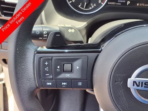 Used 2021 Nissan Rogue SV FWD image 31
