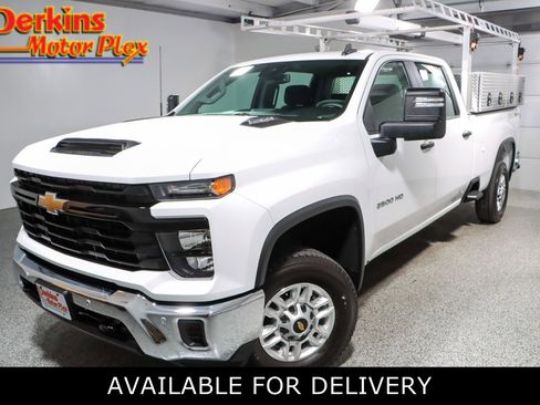 Used 2025 Chevrolet Silverado 2500 W/T w/ WT/CX Safety Package image 1