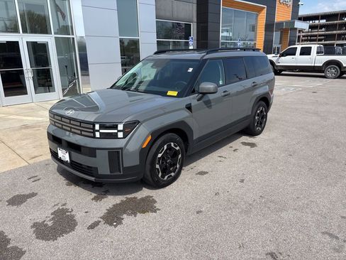 Used 2025 Hyundai Santa Fe SEL image 1