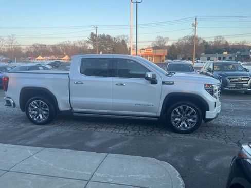 Used 2022 GMC Sierra 1500 Denali w/ Denali Reserve Package image 13