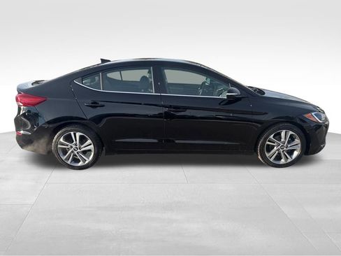 Used 2018 Hyundai Elantra Limited image 7