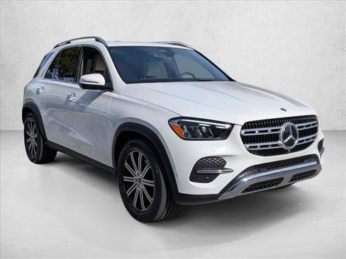Used 2025 Mercedes-Benz GLE 350 4MATIC image 3