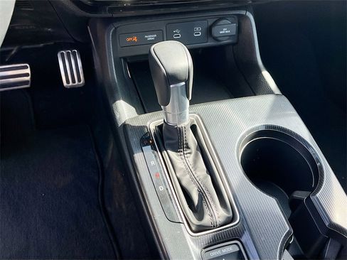Used 2025 Honda Civic Sport image 16