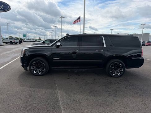Used 2018 GMC Yukon XL Denali w/ Denali Ultimate Package AWD/4WD image 7