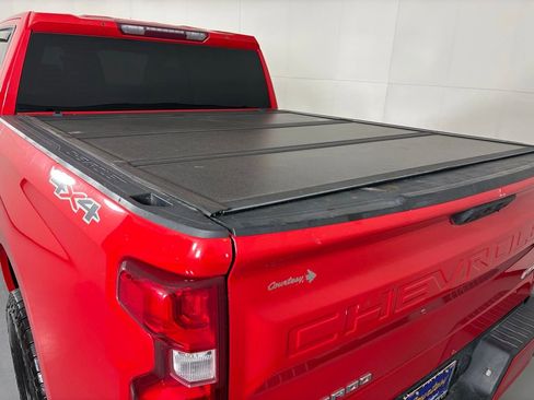 Used 2023 Chevrolet Silverado 1500 RST AWD/4WD image 44