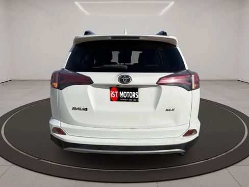 Used 2018 Toyota RAV4 XLE w/ Plus Extra Value Package FWD image 5