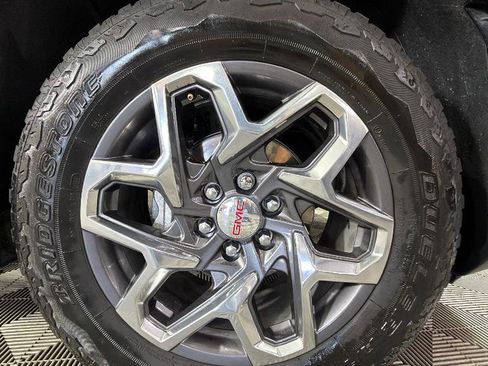 Used 2024 GMC Sierra 1500 SLT AWD/4WD image 41
