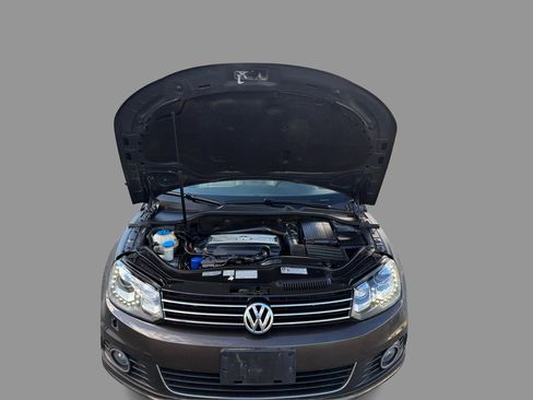 Used 2013 Volkswagen Eos Lux FWD image 13