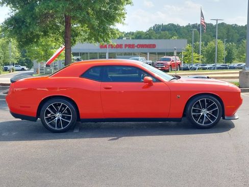 Used 2017 Dodge Challenger R/T Scat Pack RWD image 28