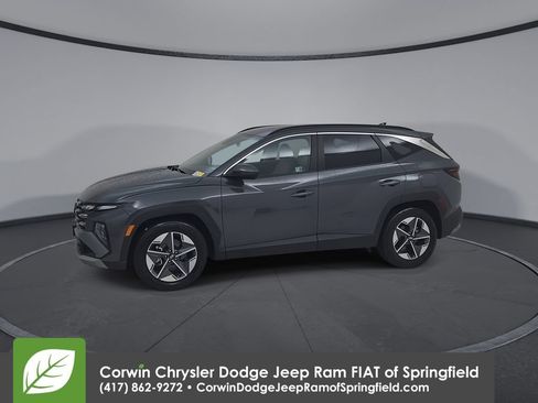 Used 2025 Hyundai Tucson SEL FWD image 8