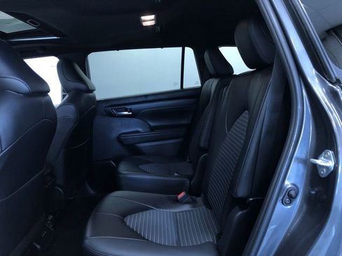 Certified 2025 Toyota Highlander XSE AWD/4WD image 20