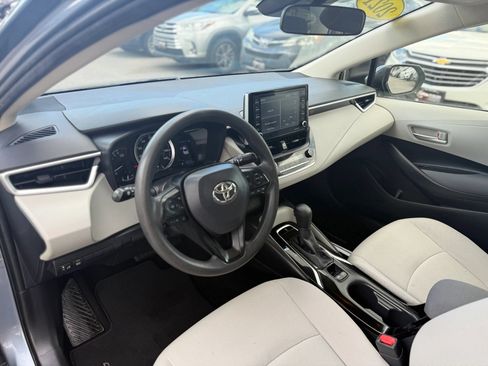 Used 2021 Toyota Corolla LE w/ Carpet Mat Package (TMS) FWD image 15