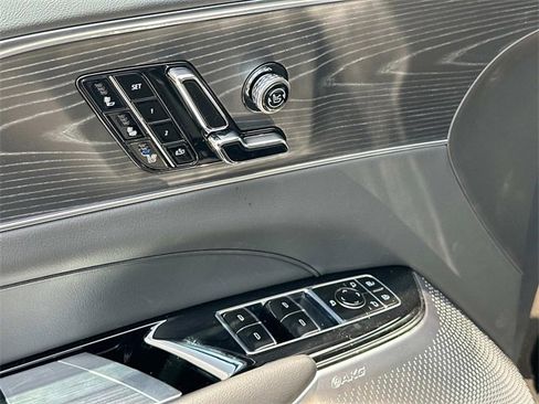 Used 2025 Cadillac Lyriq Sport image 8