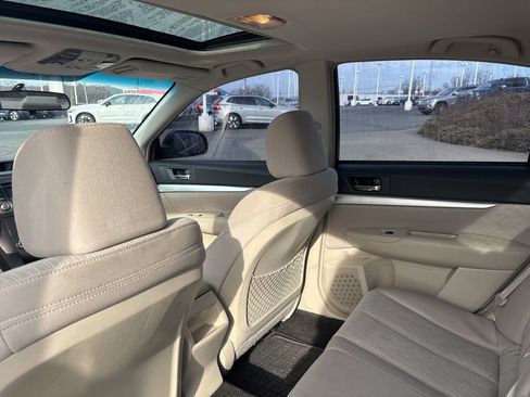 Used 2013 Subaru Legacy 2.5i Premium w/ All-Weather Pkg + Moonroof image 28