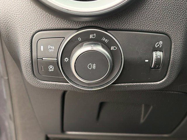 Used 2022 Alfa Romeo Stelvio Ti AWD/4WD image 35