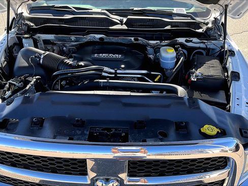 Used 2014 RAM 3500 SLT w/ Luxury Group image 31