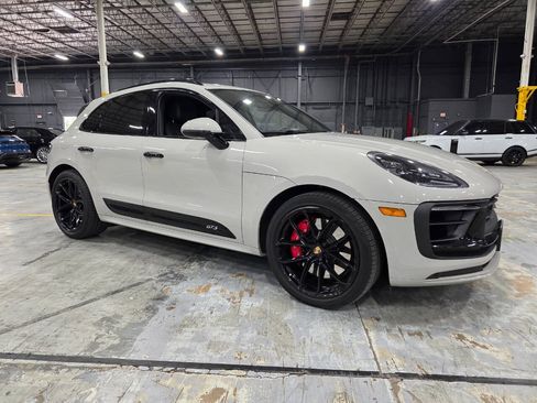 Used 2023 Porsche Macan GTS AWD/4WD image 15