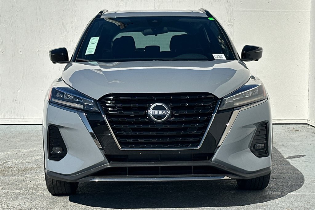 Used 2023 Nissan Kicks SR FWD image 8