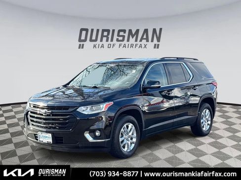 Used 2019 Chevrolet Traverse LT image 2