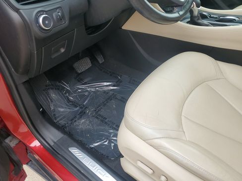 Used 2017 Buick Envision Premium AWD/4WD image 26