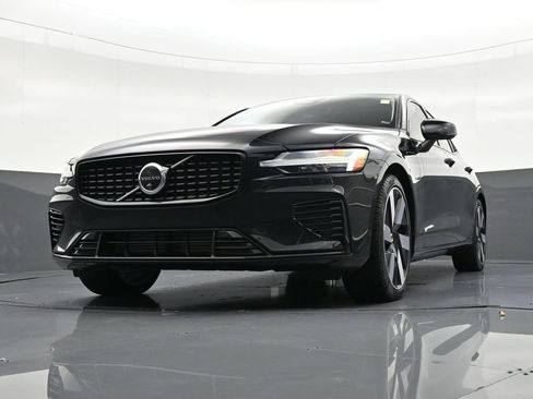 Certified 2024 Volvo S60 T8 Plus image 31