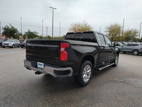 Used 2020 Chevrolet Silverado 1500 LTZ w/ LTZ Premium Package image 5