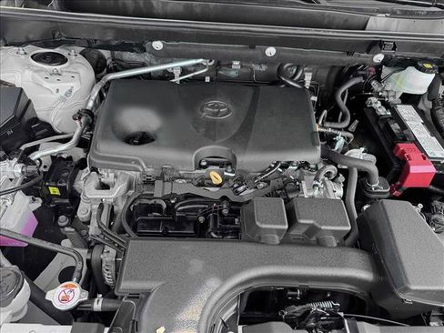 Used 2024 Toyota RAV4 Adventure image 21