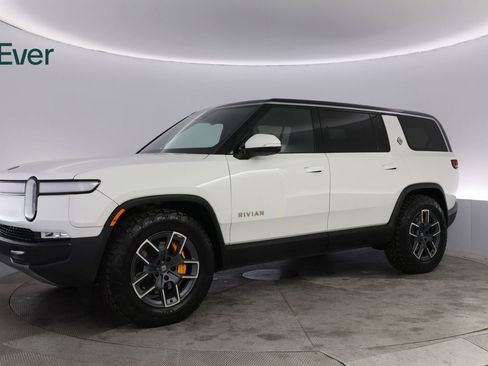 Used 2024 Rivian R1S Adventure AWD/4WD image 18