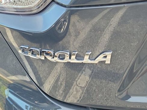 Used 2026 Toyota Corolla LE FWD image 5