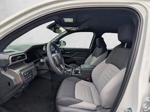 Used 2024 Toyota Tacoma TRD Off-Road image 11