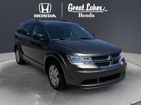 Used 2017 Dodge Journey SE w/ Flexible Seating Group FWD image 1