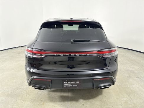 Certified 2024 Porsche Macan image 6