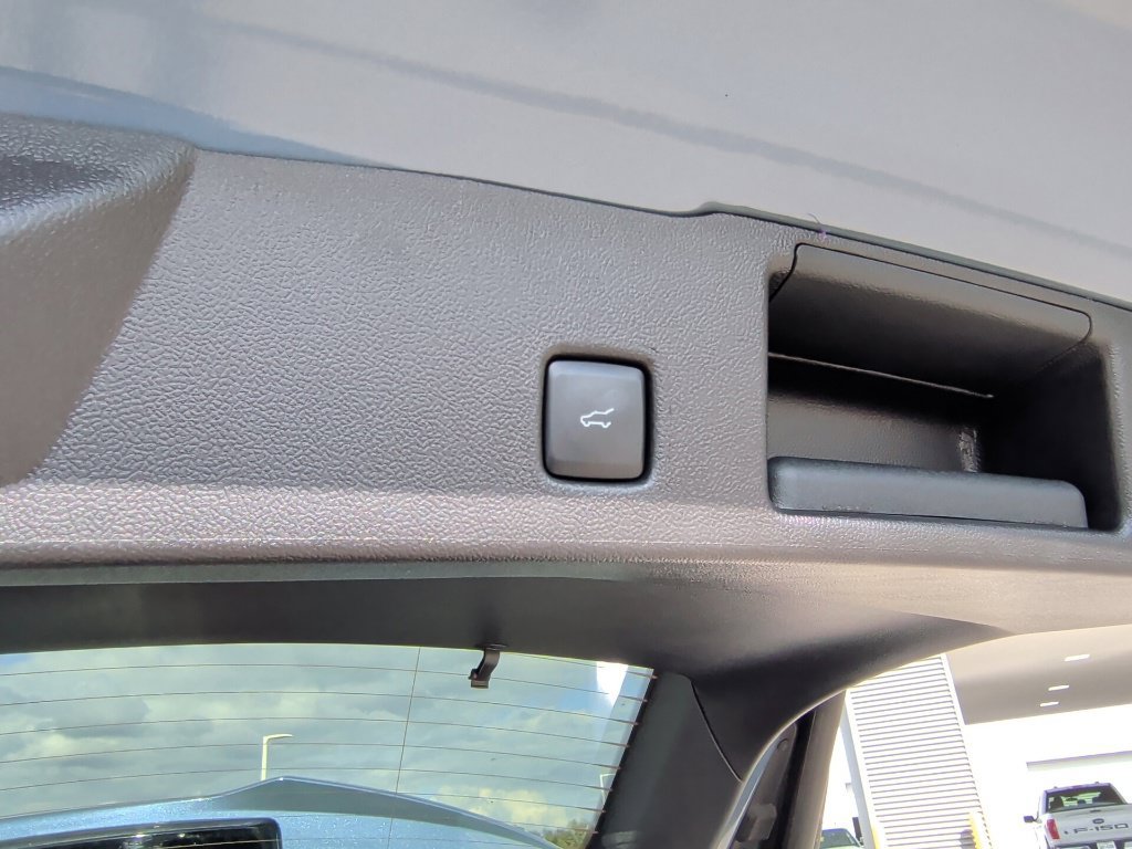 Used 2025 Ford Escape ST-Line w/ Equipment Group 301A FWD image 37