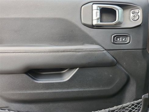 Used 2019 Jeep Wrangler Unlimited Rubicon image 21