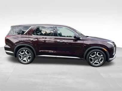 Used 2023 Hyundai Palisade Limited w/ Winter Package