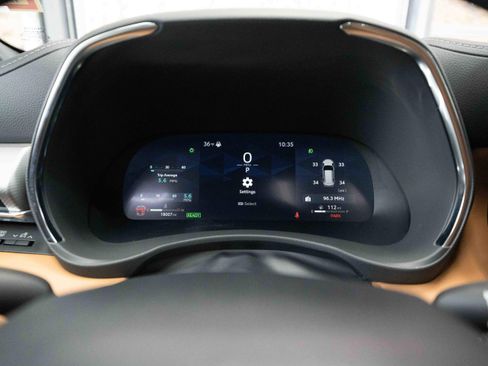 Used 2024 Toyota Highlander Platinum image 13