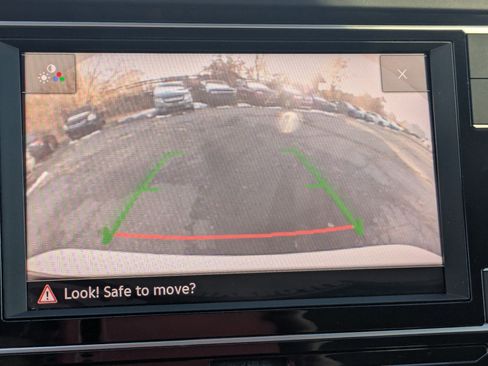 Used 2020 Volkswagen Jetta SE w/ SE Cold Weather Package image 22