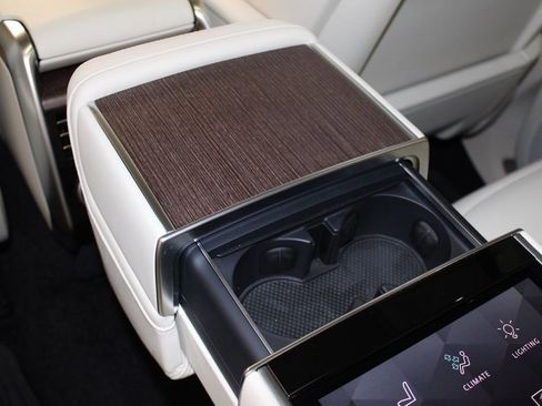 Used 2023 Land Rover Range Rover Autobiography image 44