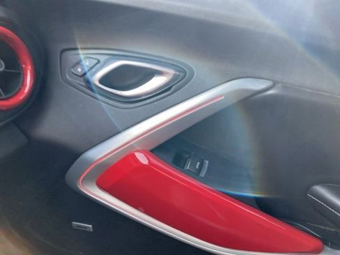 Used 2019 Chevrolet Camaro SS image 21
